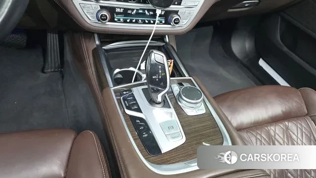 BMW 7 Series (G11) id 3777975 из Кореи 19