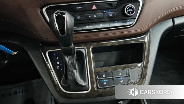 Hyundai The New Grand Starex id 4581751 из Кореи 31