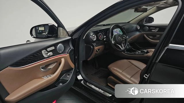 Mercedes-Benz E-Class W213 id 4586537 из Кореи 34