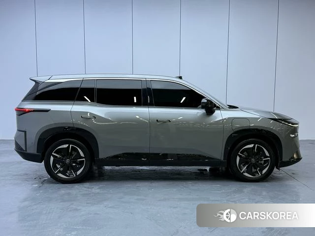 Toyota Platinum Wisdom 3X id 4348733 из Китая 13