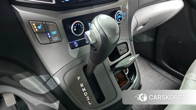 Hyundai The New Grand Starex id 4411109 из Кореи 31