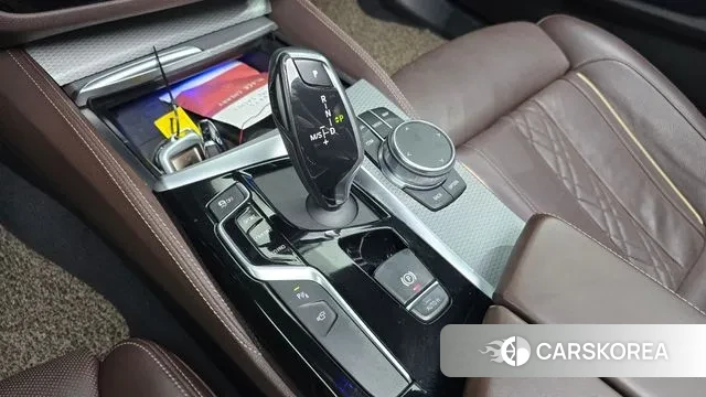 BMW 5 Series (G30) id 2995319 из Кореи 19