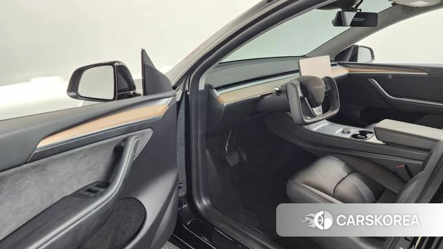 Tesla Model Y id 4201329 из Кореи 31