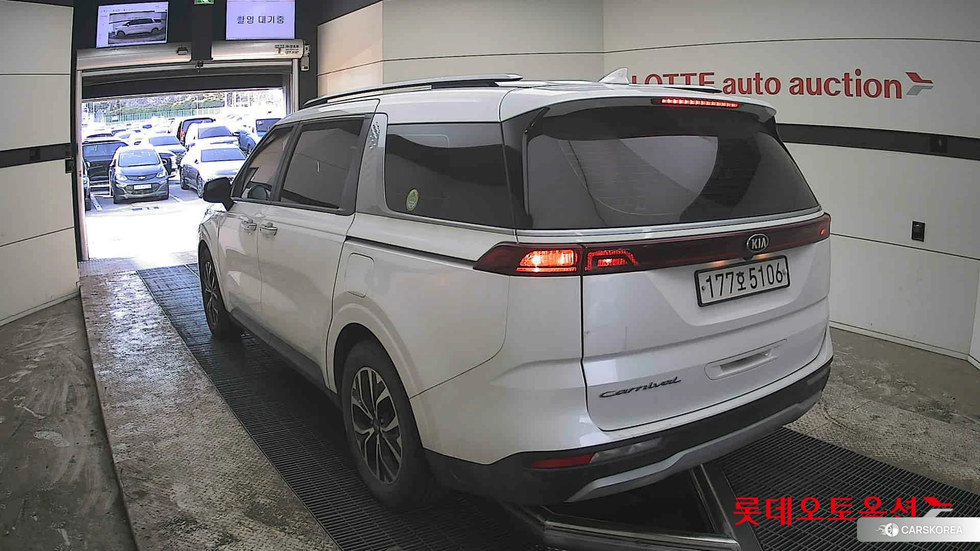 Kia Carnival id 3882166 из Кореи 36