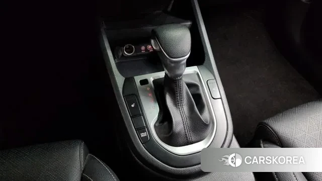 Kia Come New K3 id 3789264 из Кореи 19