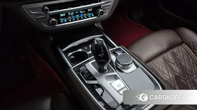 BMW 7 Series (G11) id 3606484 из Кореи 19