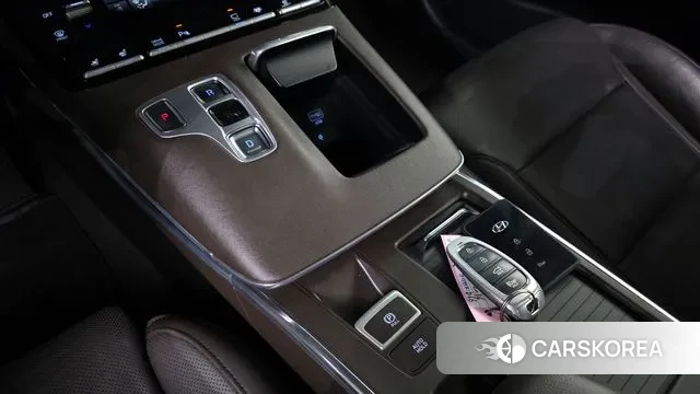 Hyundai The New Grandeur IG Hybrid id 3253110 из Кореи 19