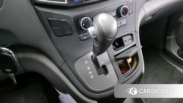 Hyundai The New Grand Starex id 3621654 из Кореи 19