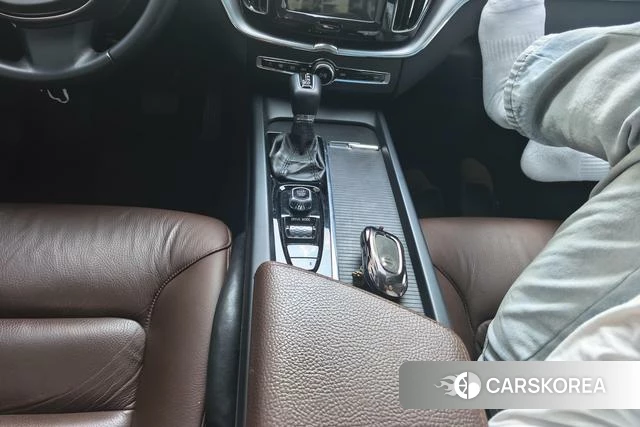 Volvo XC60 id 4240807 из Китая 16