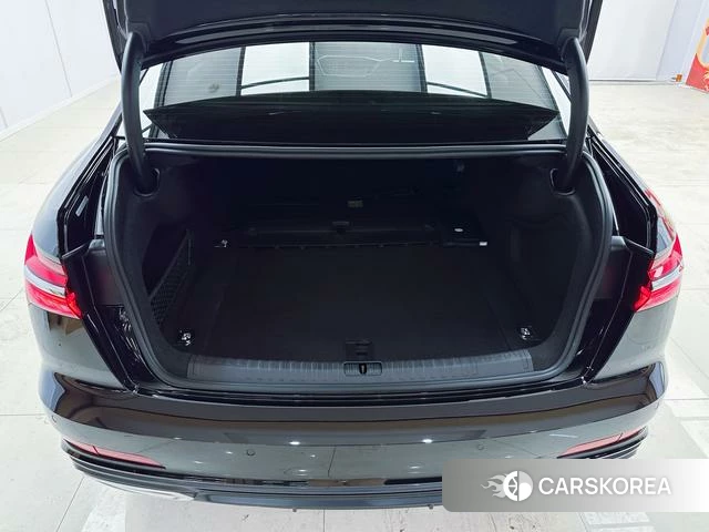 Audi A6L id 4258627 из Китая 24
