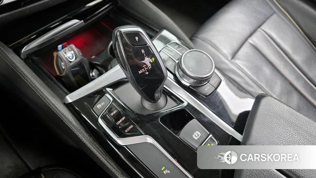 BMW 5 Series (G30) id 3886014 из Кореи 19