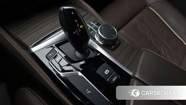 BMW 5 Series (G30) id 3356751 из Кореи 19