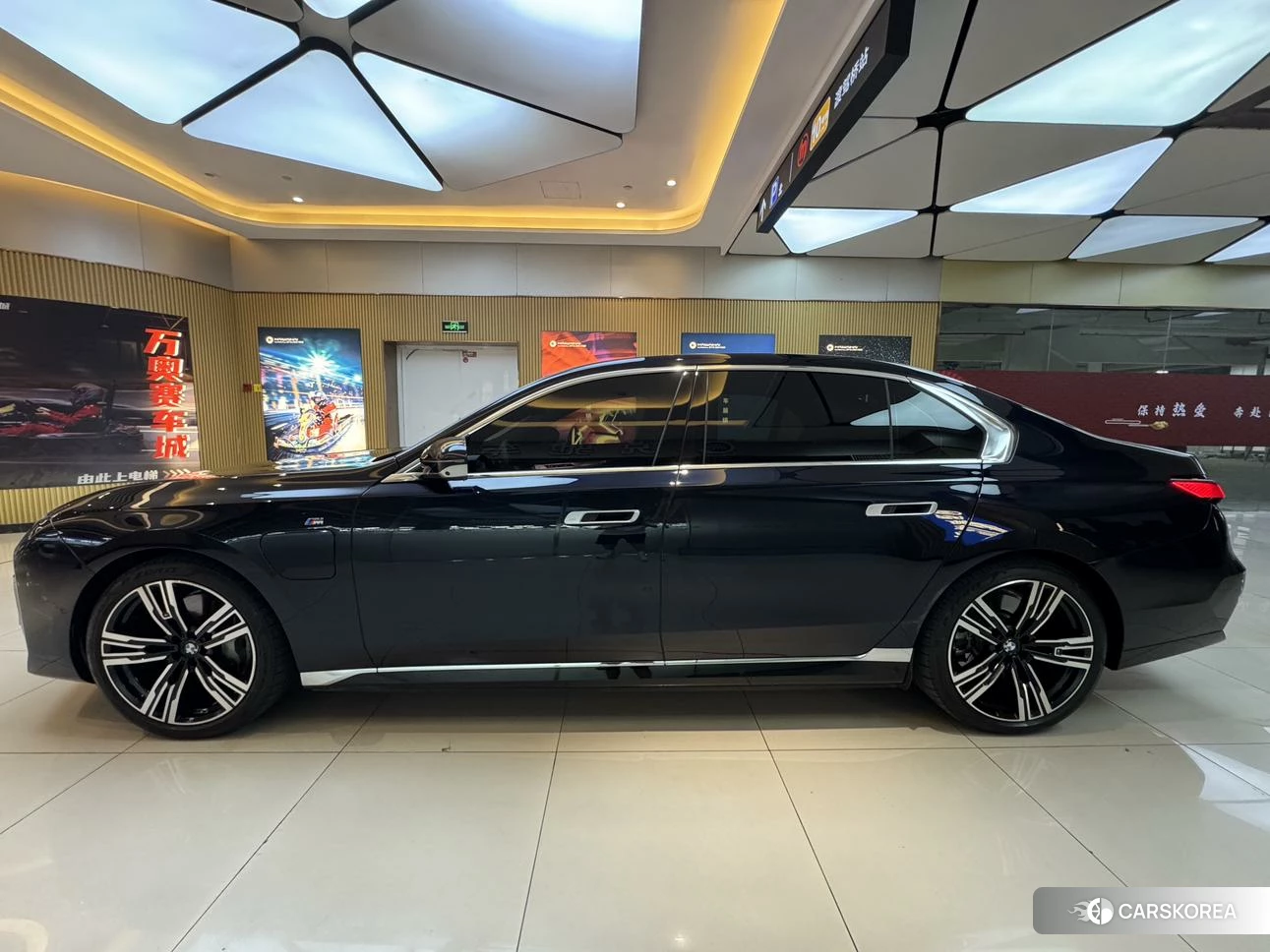 BMW i7 id 4426459 из Китая 17