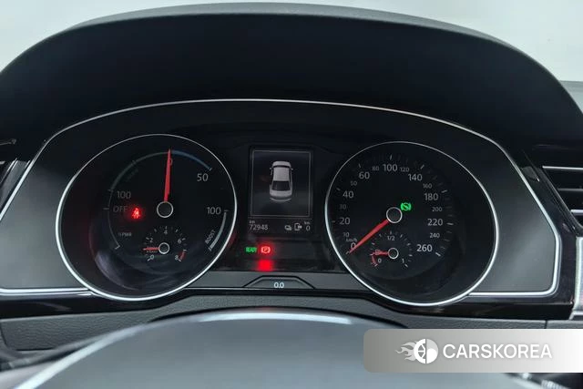 Volkswagen Magotan PHEV id 4291422 из Китая 16