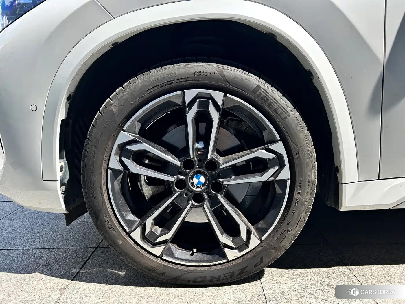 BMW X1 id 4629538 из Китая 15