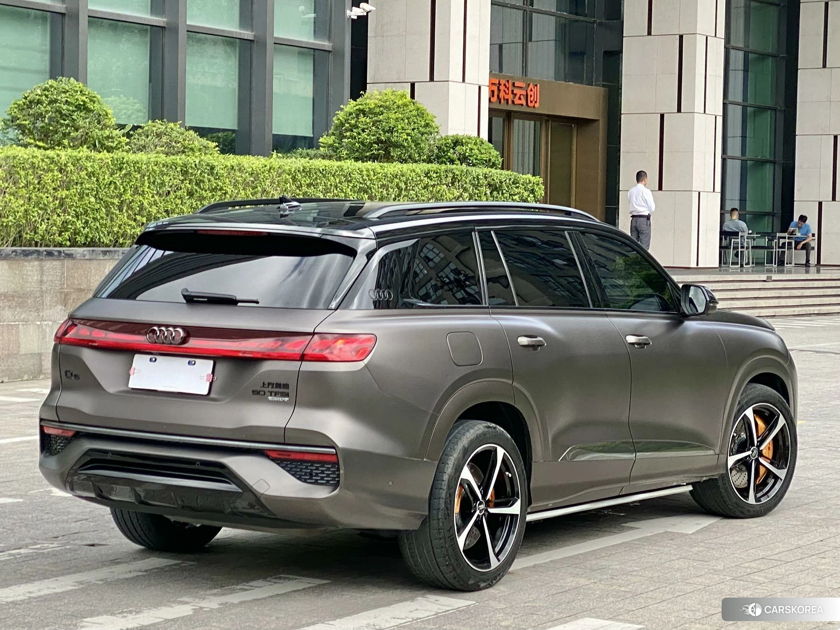 Audi Q6 id 4499124 из Китая 17