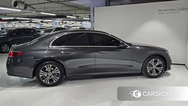 Mercedes-Benz E-Class W214 id 3549648 из Кореи 19