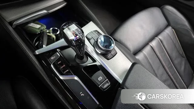 BMW 5 Series (G30) id 3397118 из Кореи 19