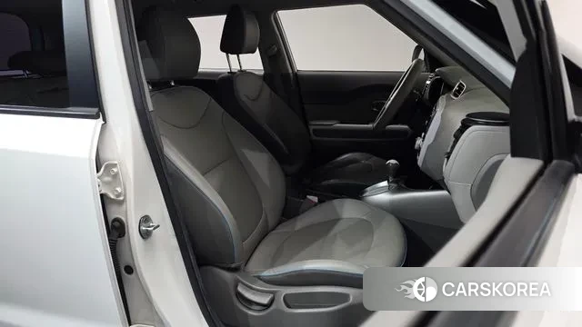 Kia Soul EV id 3627145 из Кореи 19