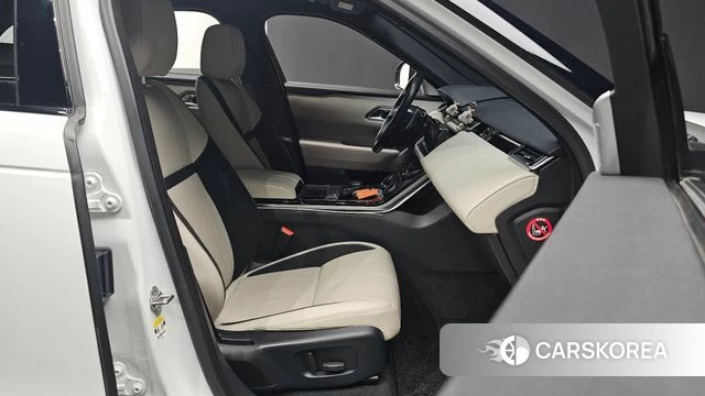 Land Rover Range Rover Velar id 4435747 из Кореи 31