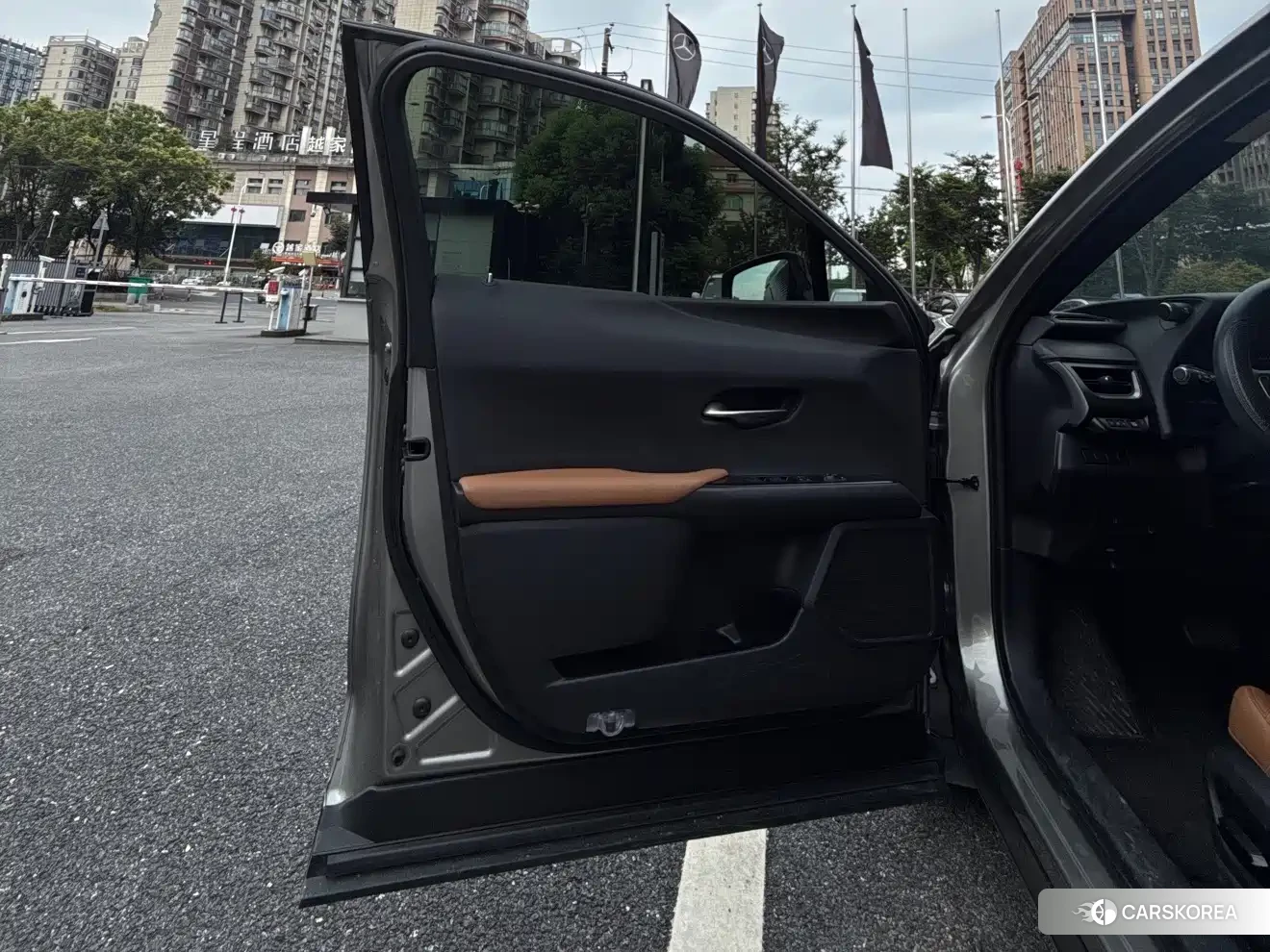 Lexus UX id 4547197 из Китая 14