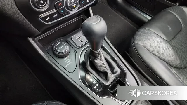 Jeep Cherokee (KL) id 3296616 из Кореи 19