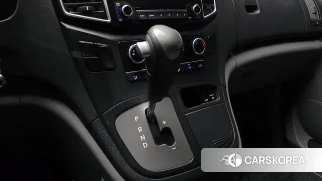 Hyundai The New Grand Starex id 3692856 из Кореи 19