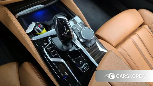 BMW 5 Series (G30) id 3616494 из Кореи 19