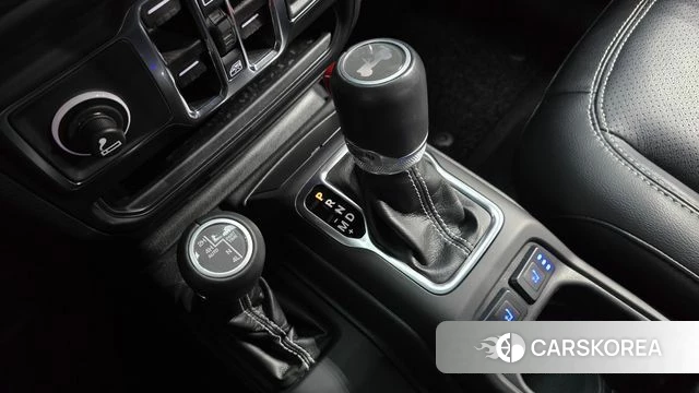 Jeep Wrangler (JL) id 4195100 из Кореи 31