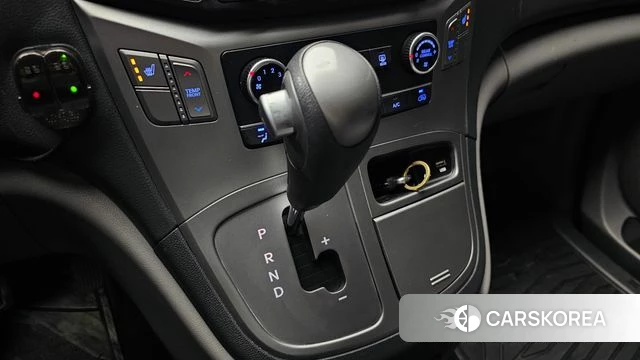 Hyundai The New Grand Starex id 4284301 из Кореи 19