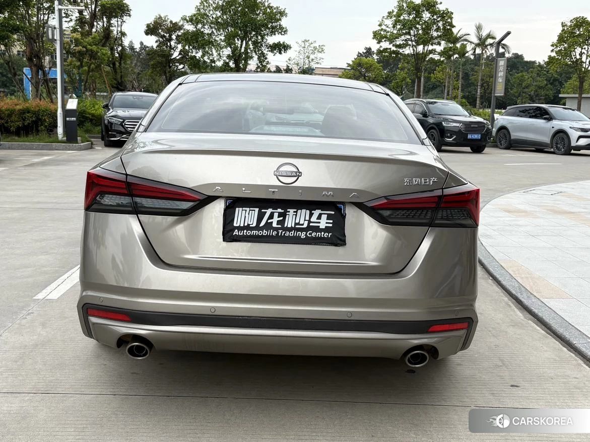 Nissan Teana id 4510984 из Китая 9