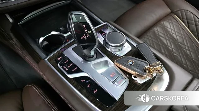 BMW 7 Series (G11) id 3032213 из Кореи 19