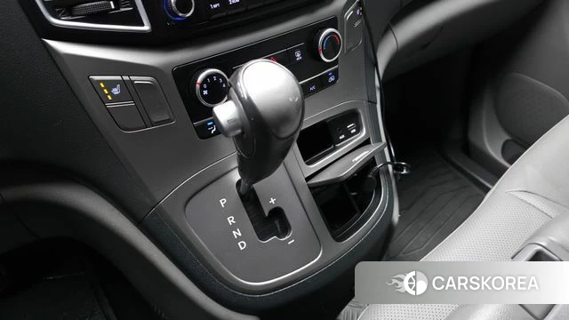 Hyundai The New Grand Starex id 4356917 из Кореи 29