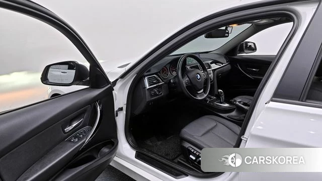 BMW 3 Series (F30) id 3917542 из Кореи 19