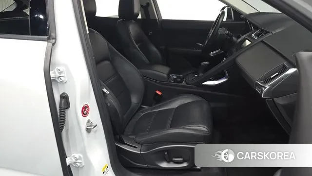 Jaguar E-PACE id 3261647 из Кореи 19