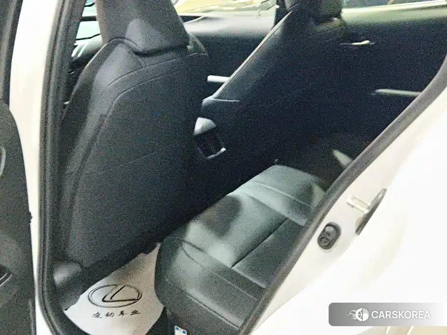 Lexus UX id 4681200 из Китая 15