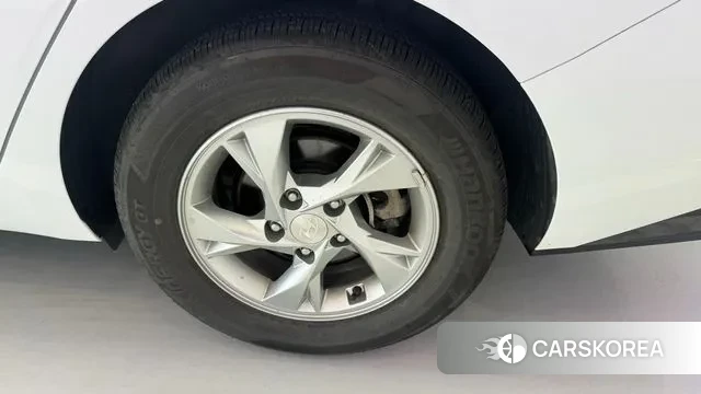 Hyundai The New Avante (CN7) id 2979622 из Кореи 17