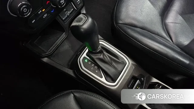 Jeep Renegade id 3028307 из Кореи 19