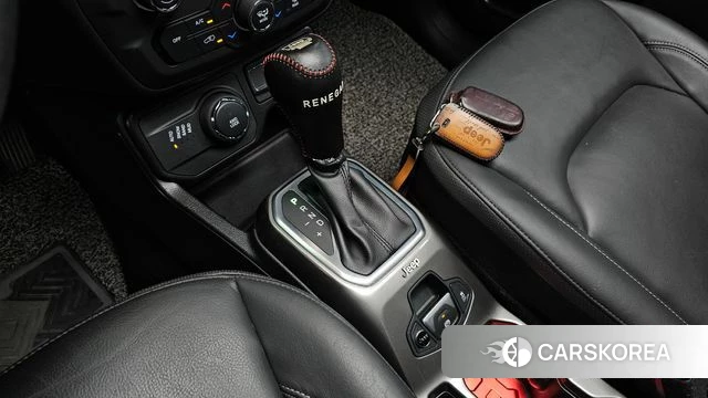 Jeep Renegade id 4620154 из Кореи 37