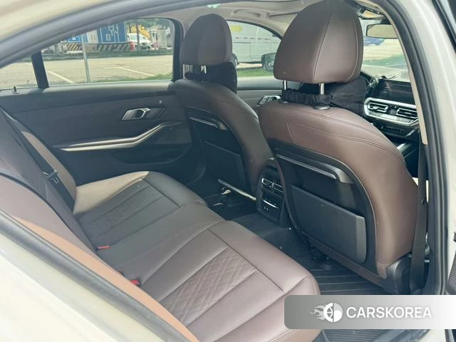 BMW 3 series id 4313365 из Китая 12