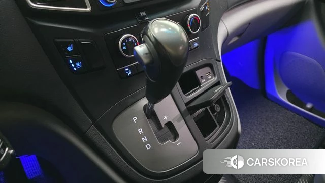 Hyundai The New Grand Starex id 4652035 из Кореи 19