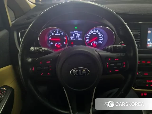 Kia The New Carnival id 3646703 из Кореи 19