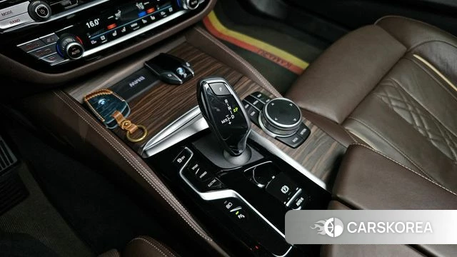 BMW 5 Series (G30) id 4179709 из Кореи 19