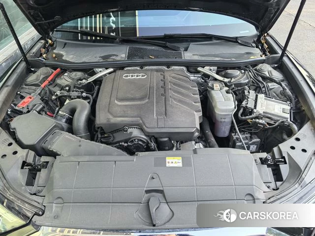 Audi A6L id 4260541 из Китая 9