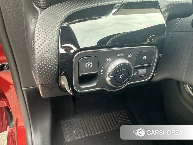 Mercedes-Benz Class A id 4215124 из Китая 22