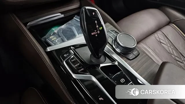 BMW 5 Series (G30) id 3407286 из Кореи 19