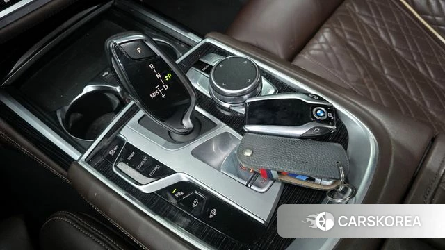 BMW 7 Series (G11) id 4410759 из Кореи 32