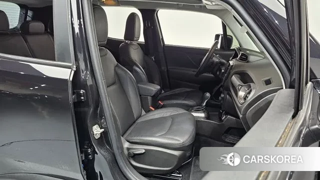 Jeep Renegade id 3416600 из Кореи 19