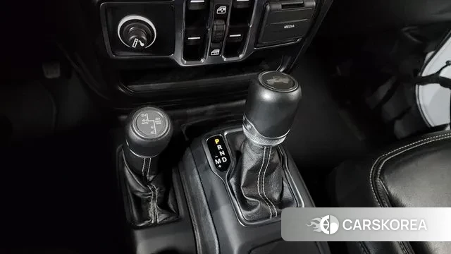 Jeep Wrangler (JL) id 3680513 из Кореи 19