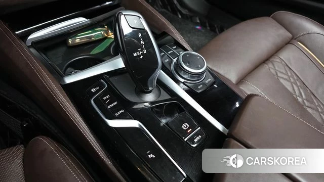 BMW 5 Series (G30) id 4355362 из Кореи 19